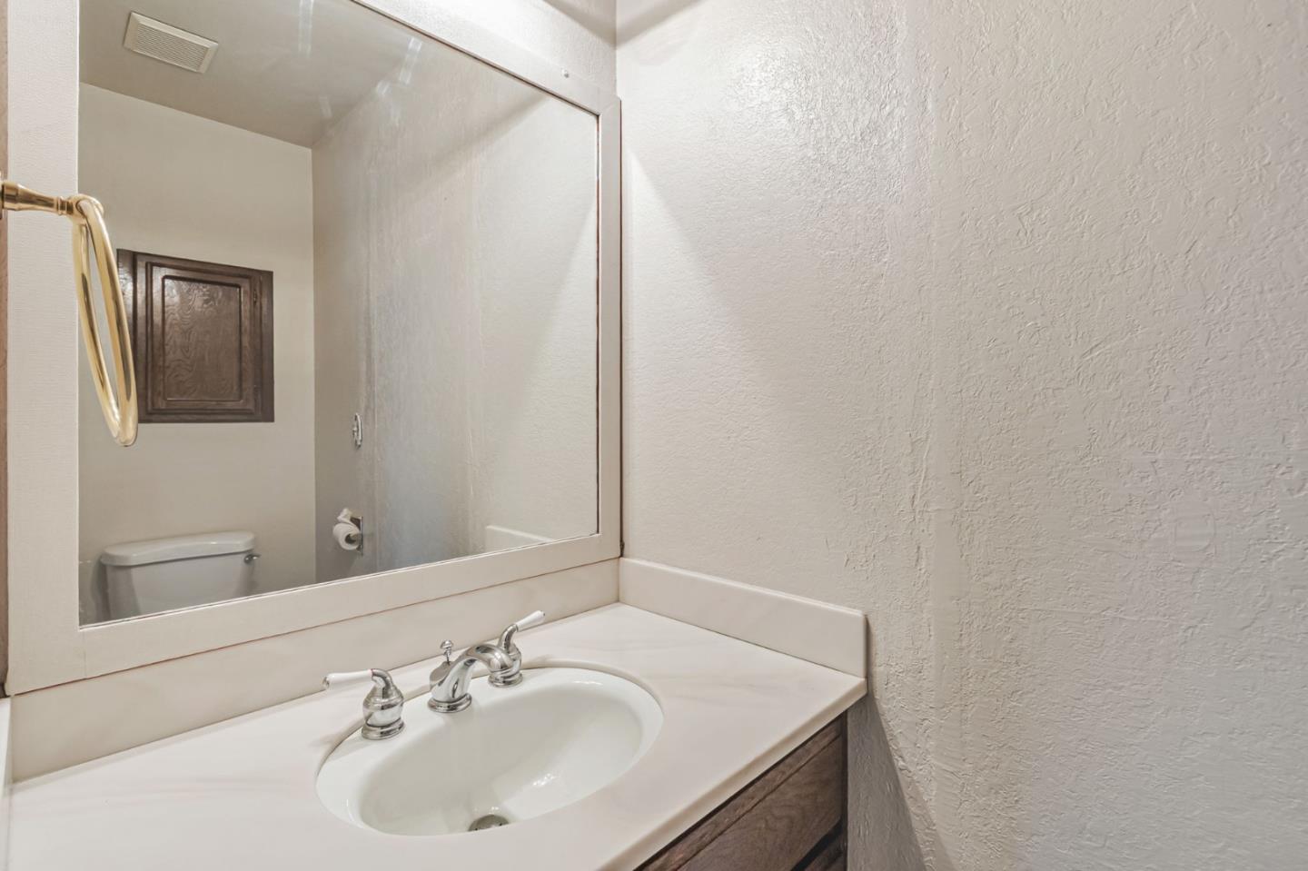 Detail Gallery Image 51 of 69 For 1440 Kring Way, Los Altos,  CA 94024 - 4 Beds | 3/1 Baths