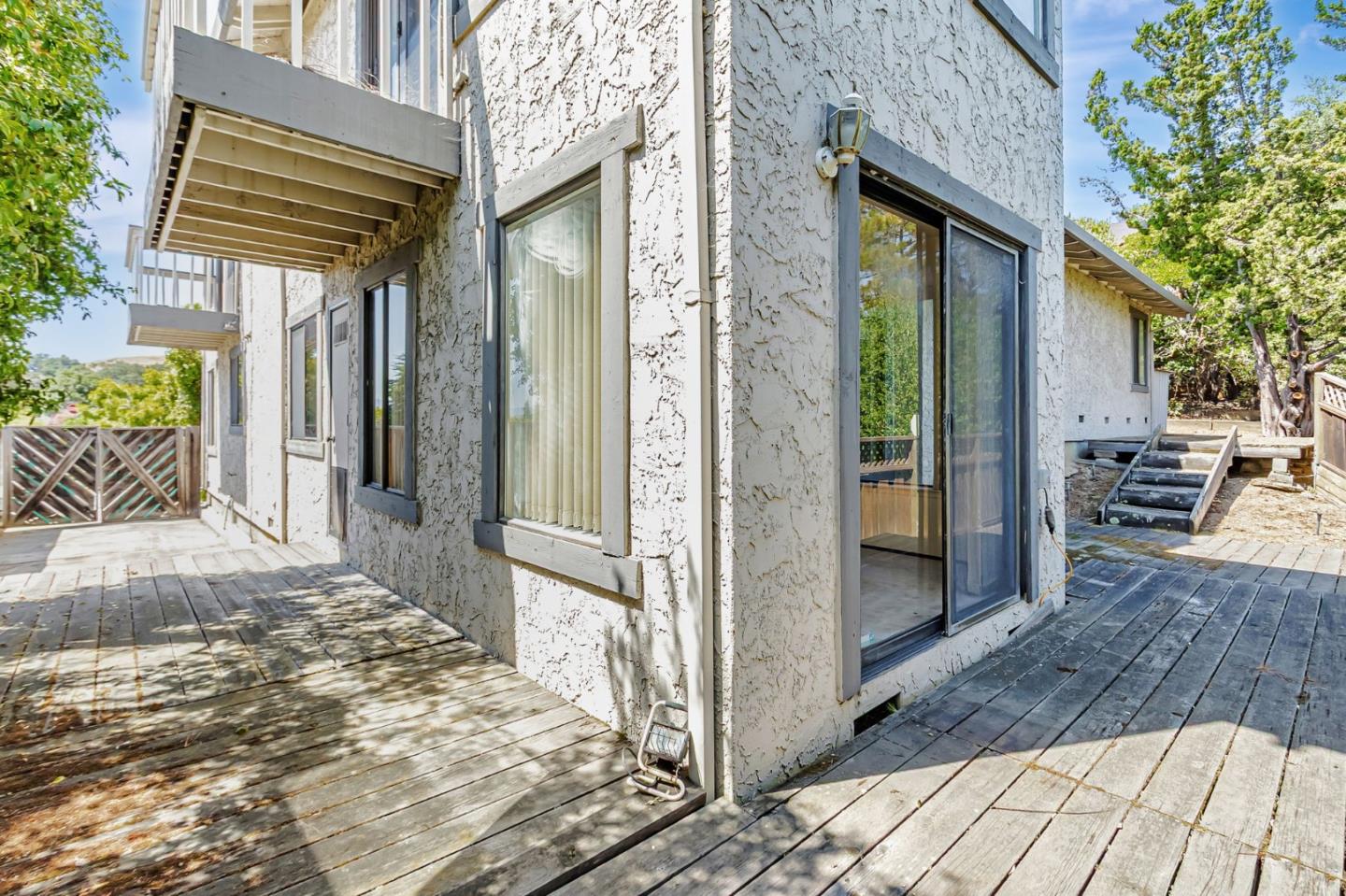 Detail Gallery Image 60 of 69 For 1440 Kring Way, Los Altos,  CA 94024 - 4 Beds | 3/1 Baths