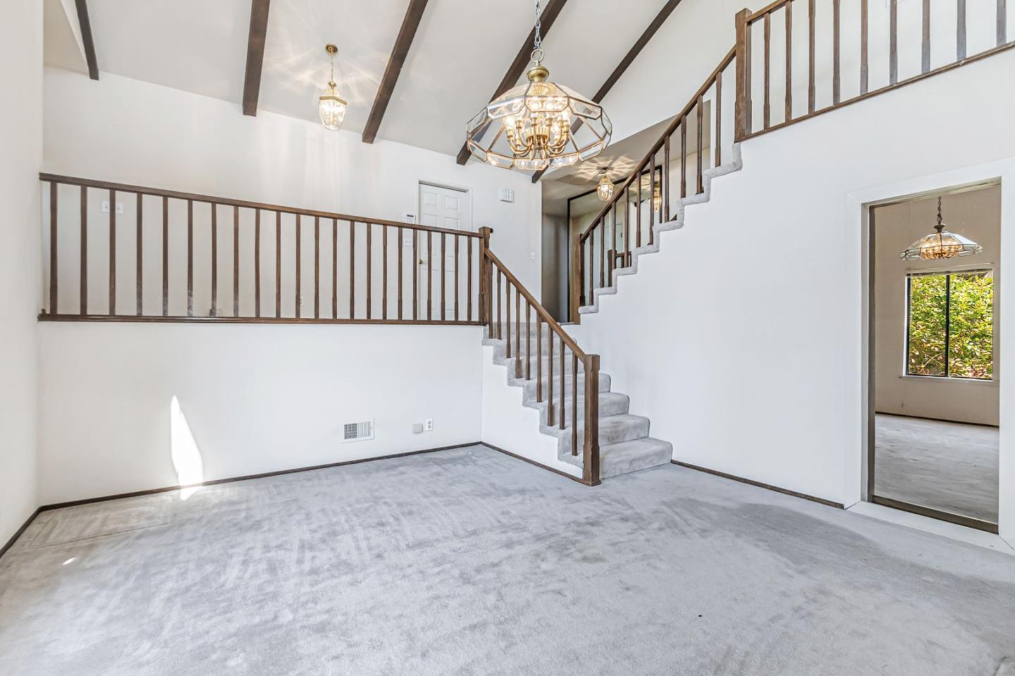 Detail Gallery Image 9 of 69 For 1440 Kring Way, Los Altos,  CA 94024 - 4 Beds | 3/1 Baths
