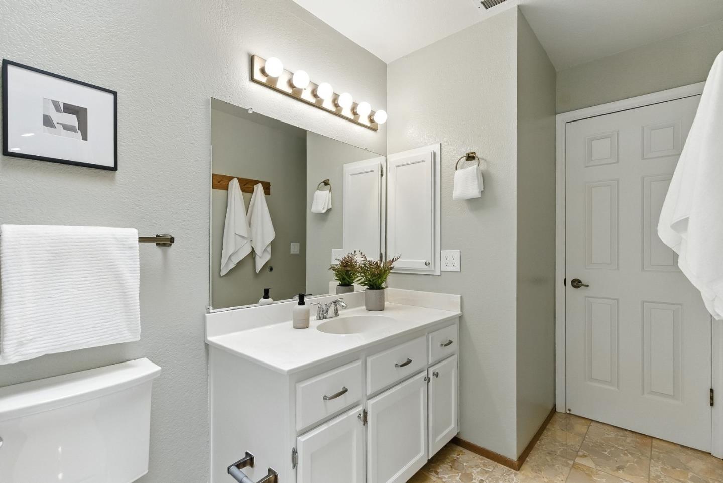 Detail Gallery Image 17 of 31 For 2245 Anna Dr, Santa Clara,  CA 95050 - 2 Beds | 1/1 Baths