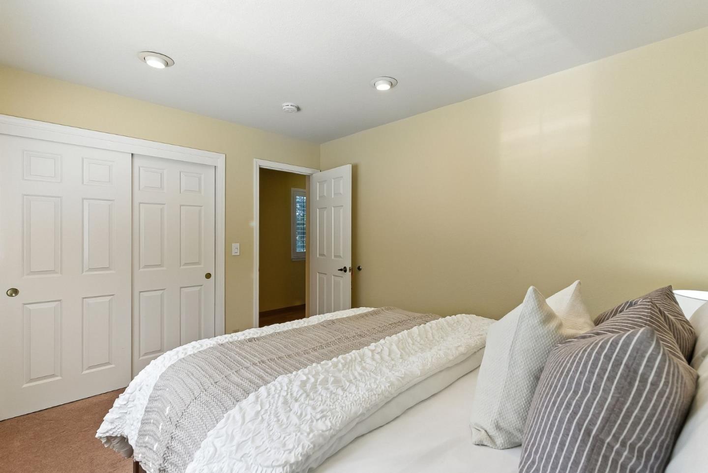 Detail Gallery Image 20 of 31 For 2245 Anna Dr, Santa Clara,  CA 95050 - 2 Beds | 1/1 Baths