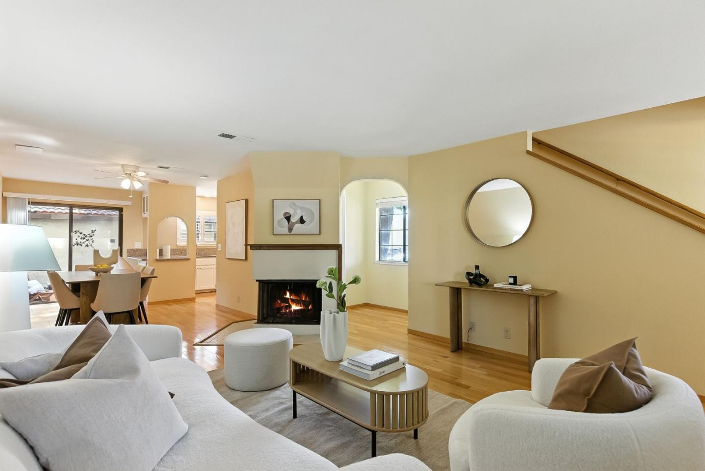 Detail Gallery Image 3 of 31 For 2245 Anna Dr, Santa Clara,  CA 95050 - 2 Beds | 1/1 Baths