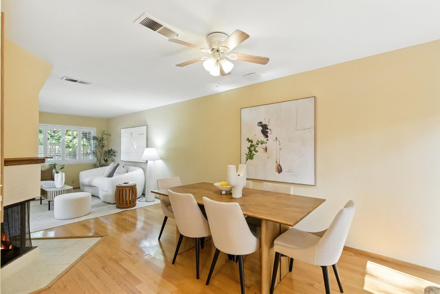 Detail Gallery Image 8 of 31 For 2245 Anna Dr, Santa Clara,  CA 95050 - 2 Beds | 1/1 Baths