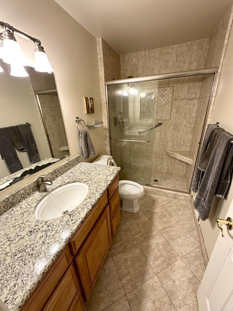 Detail Gallery Image 9 of 19 For 213 Purple Glen Dr, San Jose,  CA 95119 - 5 Beds | 3 Baths