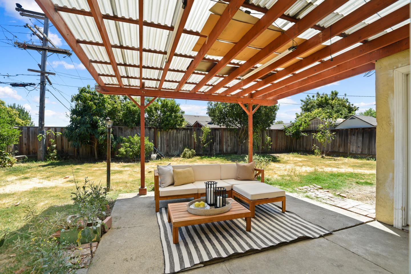 Detail Gallery Image 9 of 12 For 39947 Michelle St, Fremont,  CA 94538 - 3 Beds | 1 Baths
