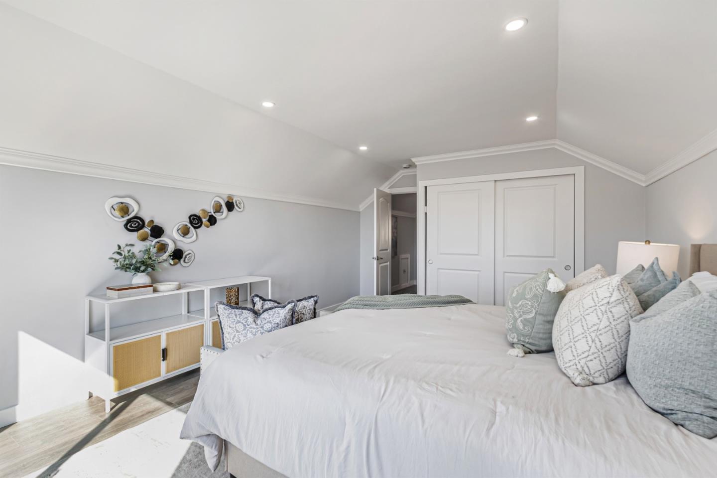 Detail Gallery Image 29 of 42 For 3854 Deans Place Way, San Jose,  CA 95121 - 5 Beds | 3 Baths