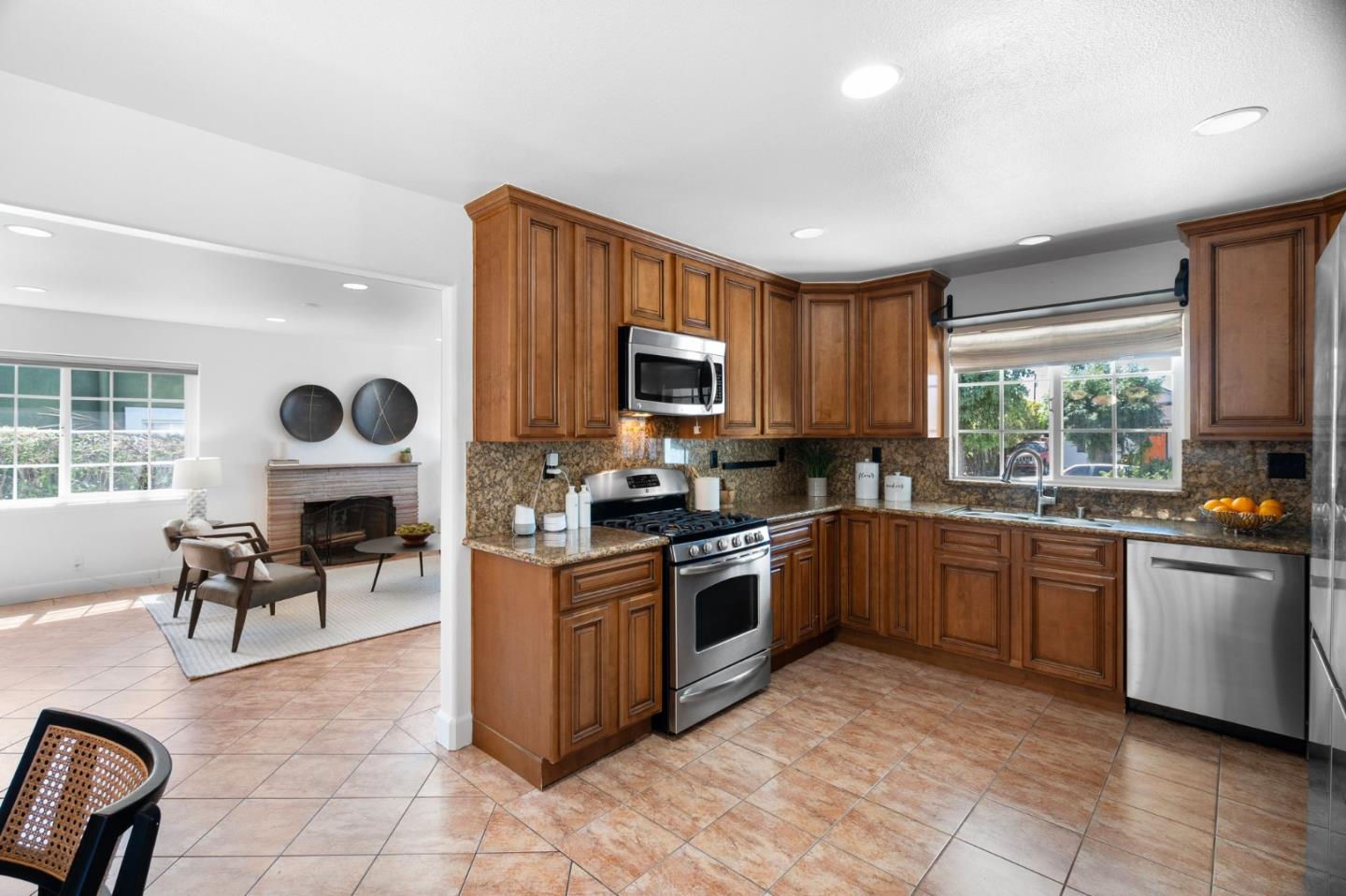 Detail Gallery Image 15 of 42 For 3006 Warrington Ave, San Jose,  CA 95127 - 3 Beds | 2 Baths