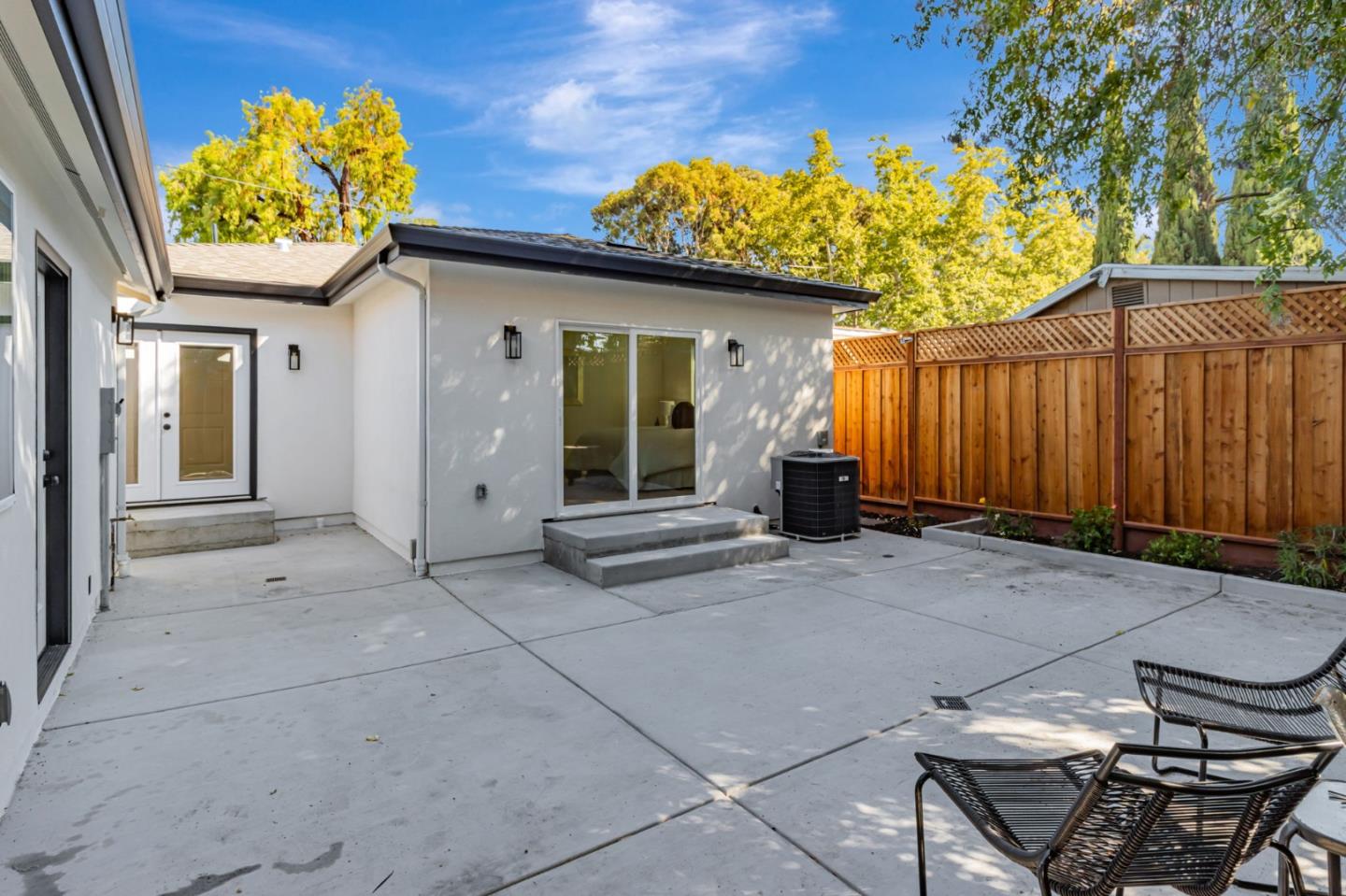 Detail Gallery Image 38 of 54 For 1372 Davis St, San Jose,  CA 95126 - 4 Beds | 2 Baths