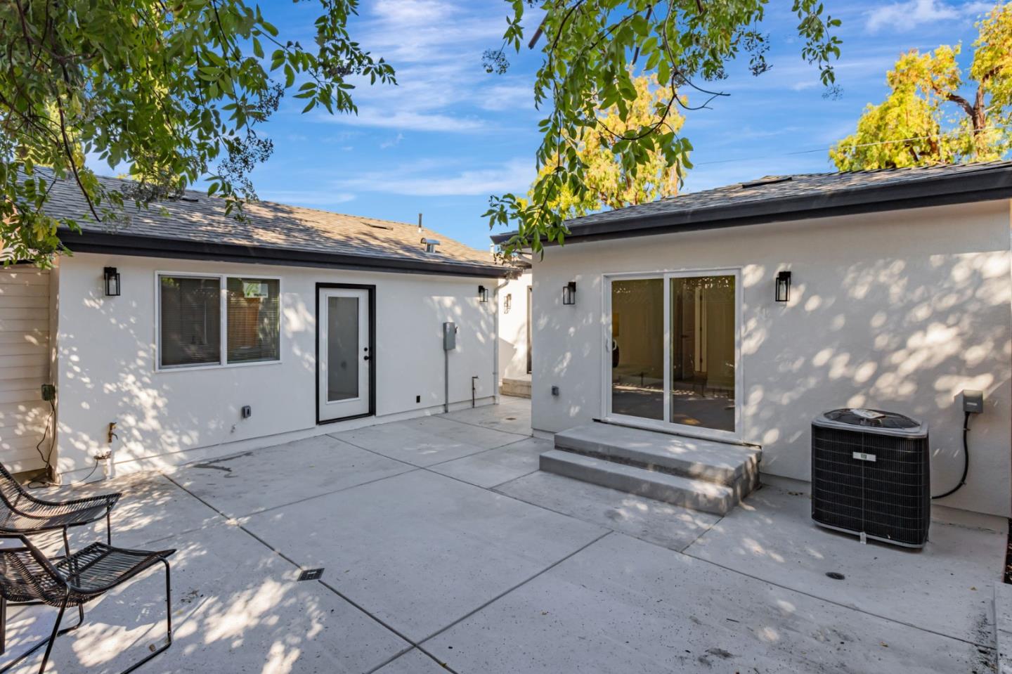 Detail Gallery Image 39 of 54 For 1372 Davis St, San Jose,  CA 95126 - 4 Beds | 2 Baths