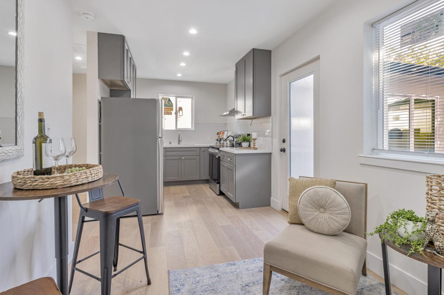 Detail Gallery Image 46 of 54 For 1372 Davis St, San Jose,  CA 95126 - 4 Beds | 2 Baths