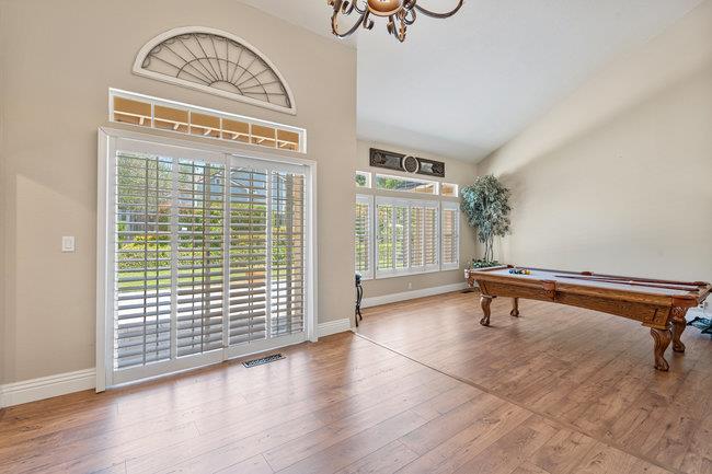 Detail Gallery Image 12 of 79 For 120 Tierra Del Sol, Hollister,  CA 95023 - 4 Beds | 3/1 Baths