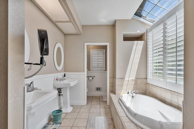 Detail Gallery Image 22 of 79 For 120 Tierra Del Sol, Hollister,  CA 95023 - 4 Beds | 3/1 Baths