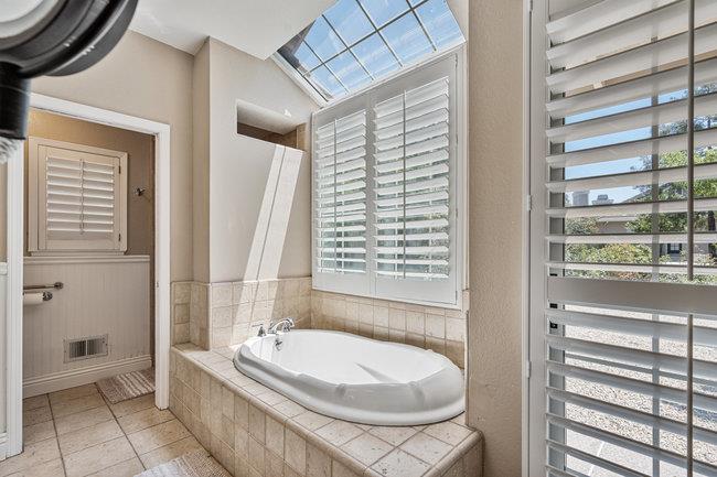 Detail Gallery Image 23 of 79 For 120 Tierra Del Sol, Hollister,  CA 95023 - 4 Beds | 3/1 Baths