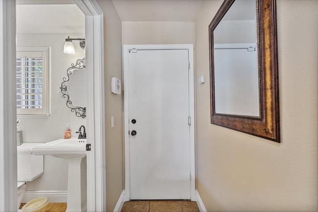 Detail Gallery Image 34 of 79 For 120 Tierra Del Sol, Hollister,  CA 95023 - 4 Beds | 3/1 Baths