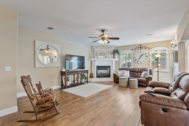 Detail Gallery Image 37 of 79 For 120 Tierra Del Sol, Hollister,  CA 95023 - 4 Beds | 3/1 Baths