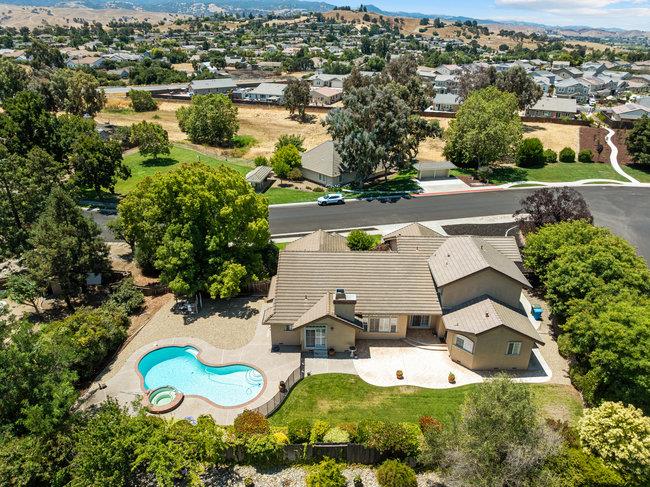 Detail Gallery Image 77 of 79 For 120 Tierra Del Sol, Hollister,  CA 95023 - 4 Beds | 3/1 Baths