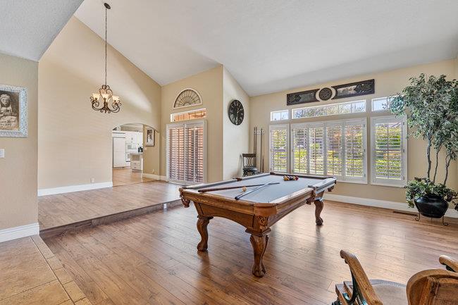 Detail Gallery Image 9 of 79 For 120 Tierra Del Sol, Hollister,  CA 95023 - 4 Beds | 3/1 Baths