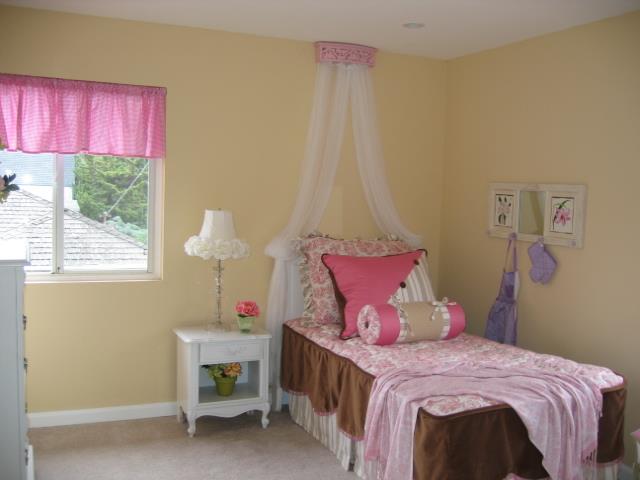 Detail Gallery Image 12 of 18 For 450 S Buena Vista Ave, San Jose,  CA 95126 - 3 Beds | 2 Baths