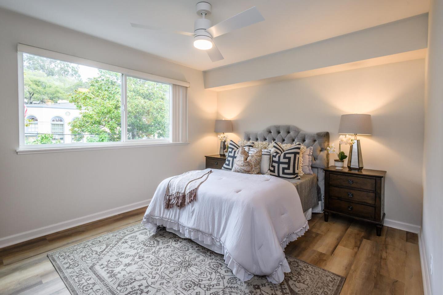 Detail Gallery Image 13 of 22 For 2302 Carlmont Dr, Belmont,  CA 94002 - – Beds | – Baths