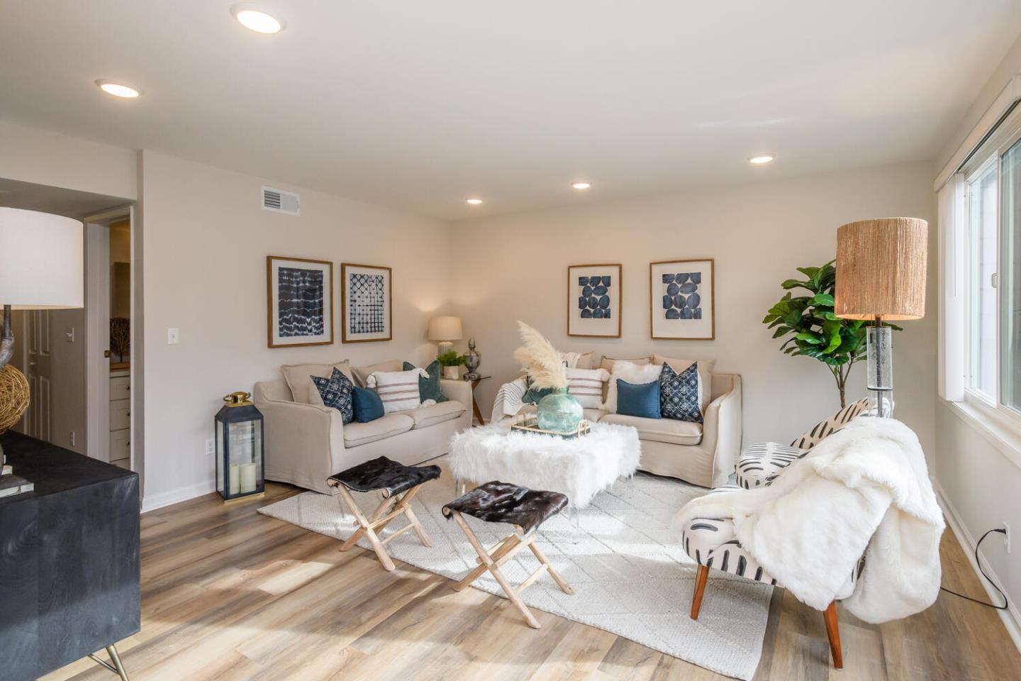 Detail Gallery Image 2 of 22 For 2302 Carlmont Dr, Belmont,  CA 94002 - – Beds | – Baths
