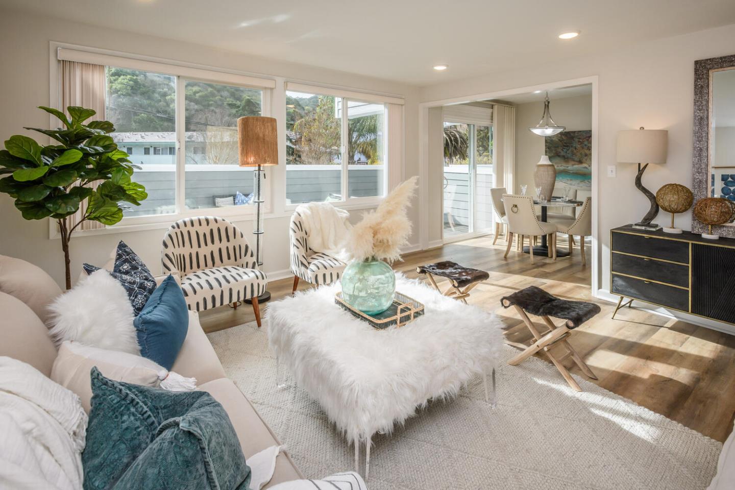 Detail Gallery Image 4 of 22 For 2302 Carlmont Dr, Belmont,  CA 94002 - – Beds | – Baths