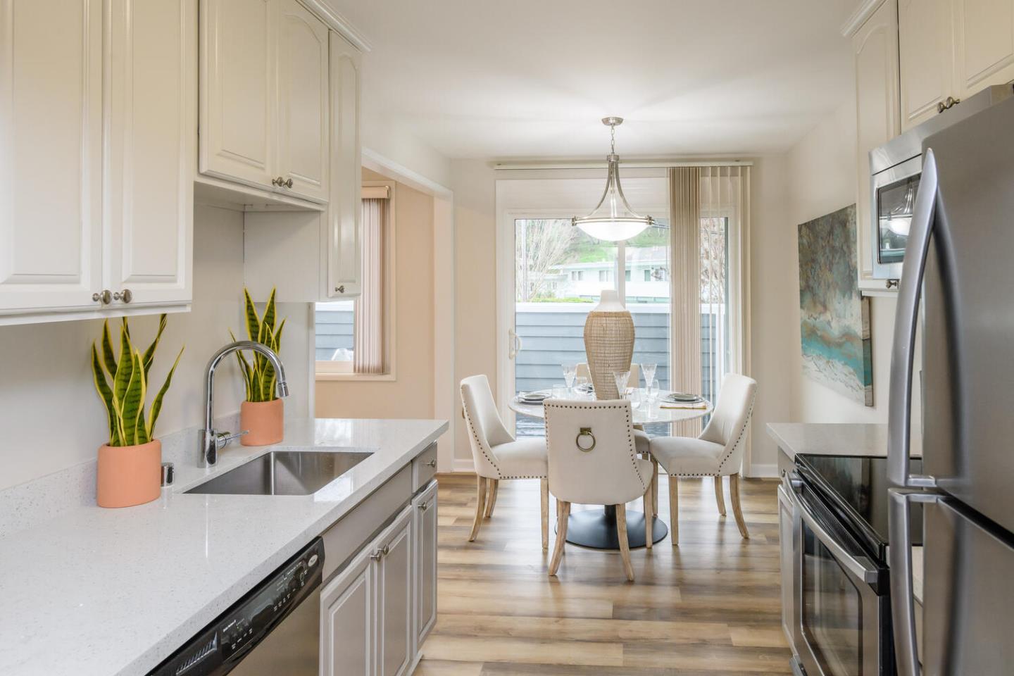 Detail Gallery Image 7 of 22 For 2302 Carlmont Dr, Belmont,  CA 94002 - – Beds | – Baths