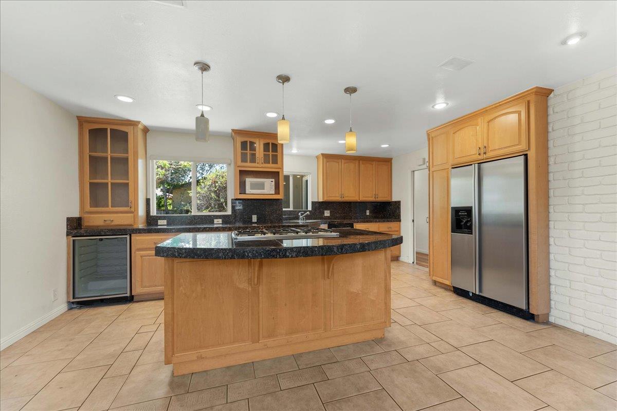 Detail Gallery Image 5 of 15 For 1159 Topaz Ave, San Jose,  CA 95117 - 3 Beds | 2 Baths