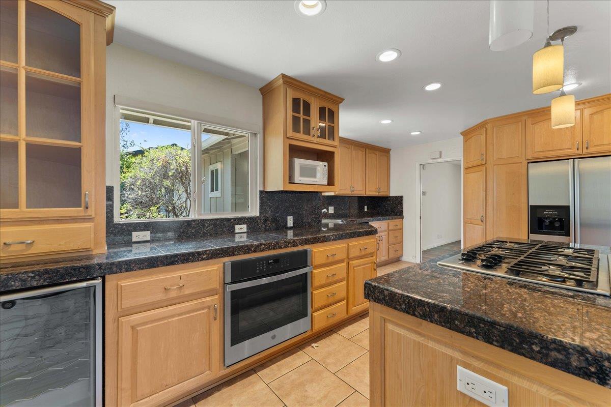 Detail Gallery Image 6 of 15 For 1159 Topaz Ave, San Jose,  CA 95117 - 3 Beds | 2 Baths