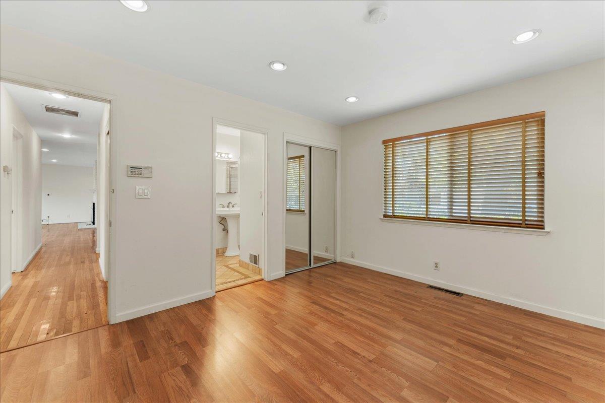 Detail Gallery Image 8 of 15 For 1159 Topaz Ave, San Jose,  CA 95117 - 3 Beds | 2 Baths