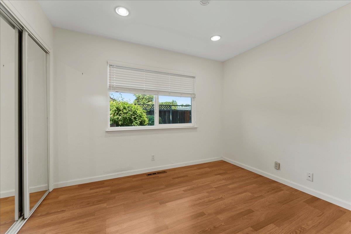 Detail Gallery Image 9 of 15 For 1159 Topaz Ave, San Jose,  CA 95117 - 3 Beds | 2 Baths