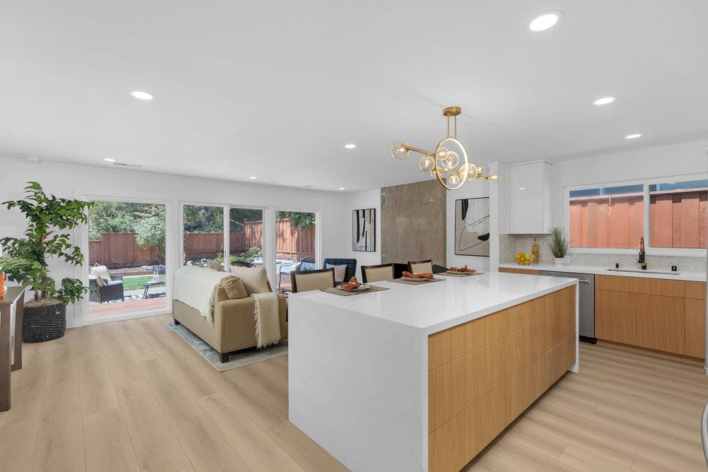 Detail Gallery Image 8 of 49 For 3431 Fleetwood Dr, San Bruno,  CA 94066 - 3 Beds | 2 Baths