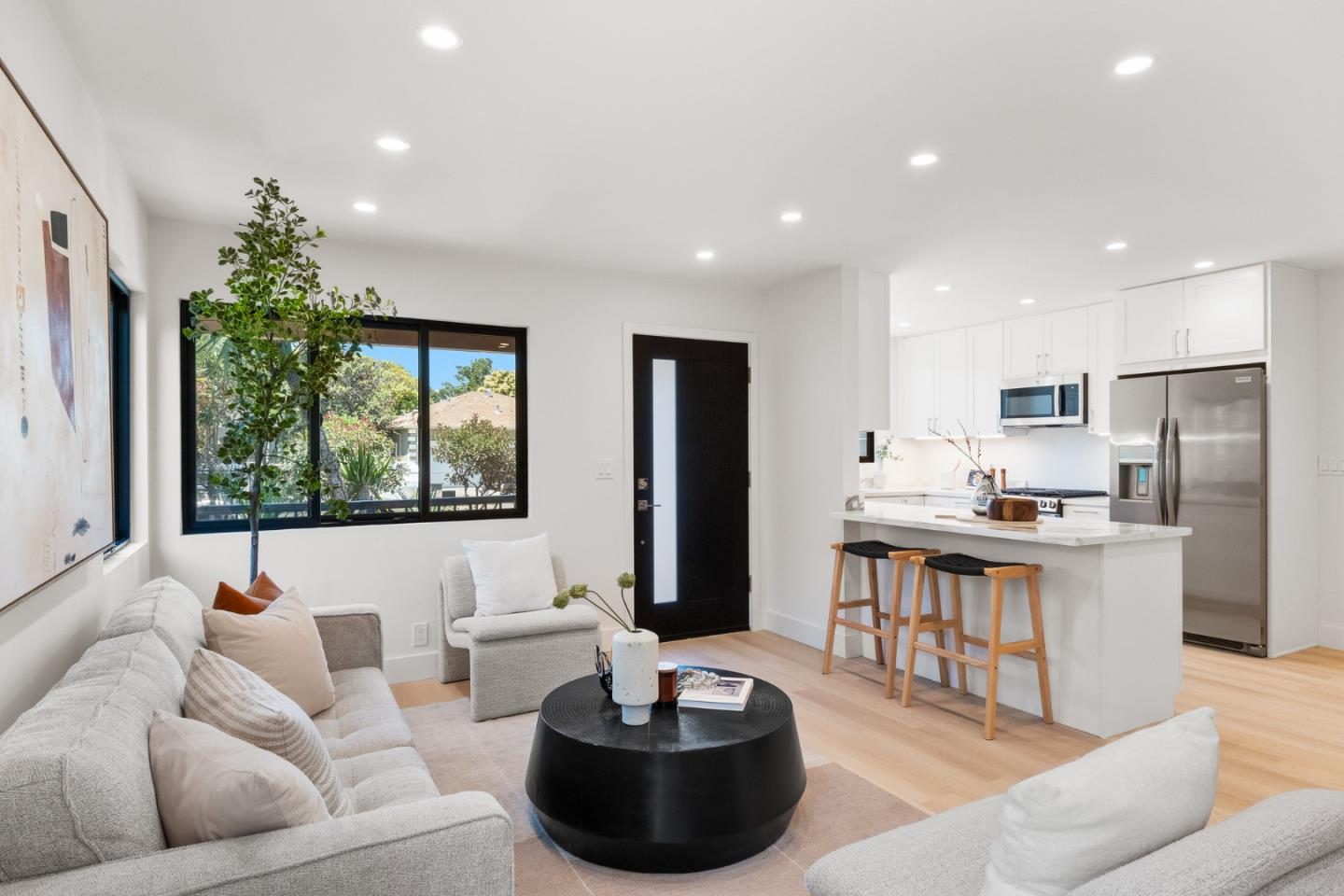 Detail Gallery Image 11 of 50 For 120 Abelia Way, East Palo Alto,  CA 94303 - 3 Beds | 2 Baths