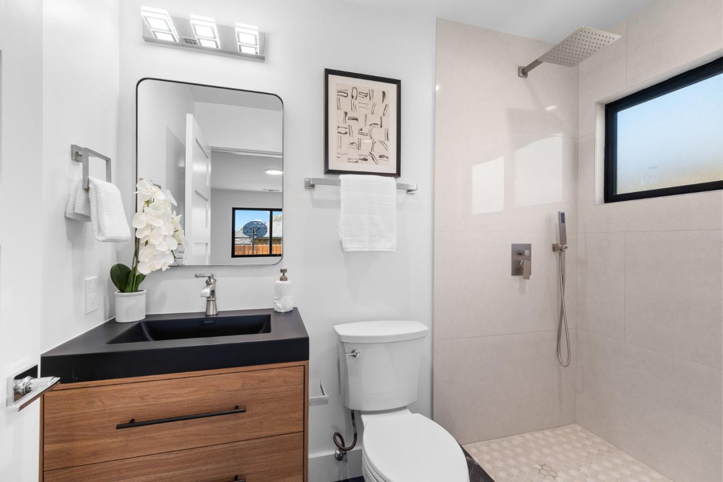 Detail Gallery Image 25 of 50 For 120 Abelia Way, East Palo Alto,  CA 94303 - 3 Beds | 2 Baths