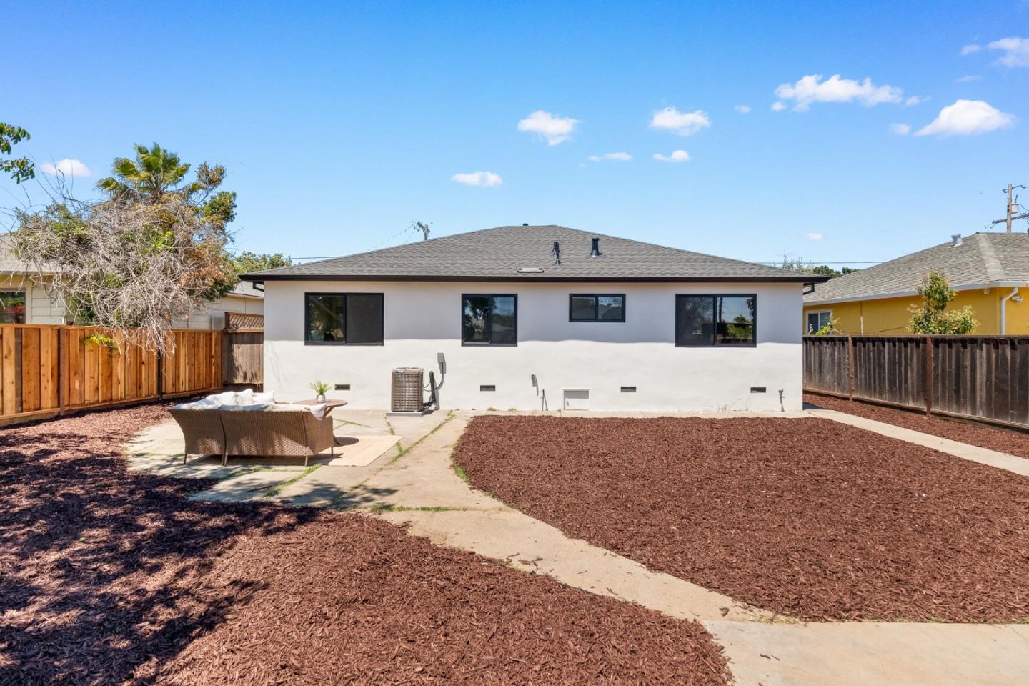 Detail Gallery Image 42 of 50 For 120 Abelia Way, East Palo Alto,  CA 94303 - 3 Beds | 2 Baths