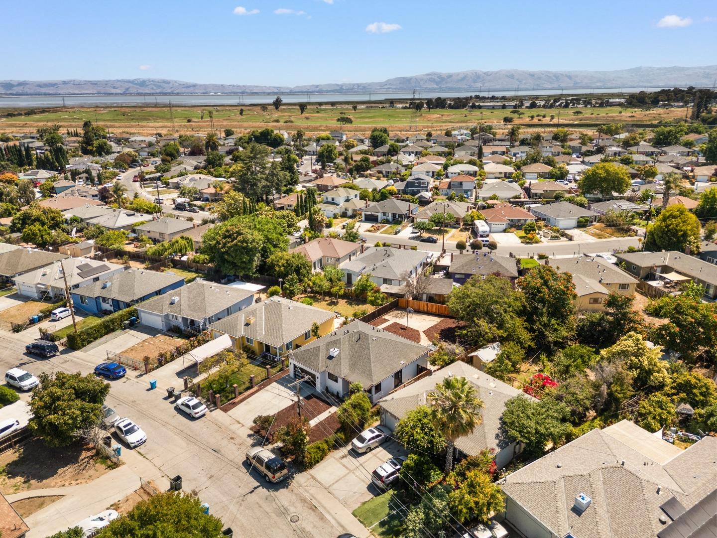 Detail Gallery Image 47 of 50 For 120 Abelia Way, East Palo Alto,  CA 94303 - 3 Beds | 2 Baths