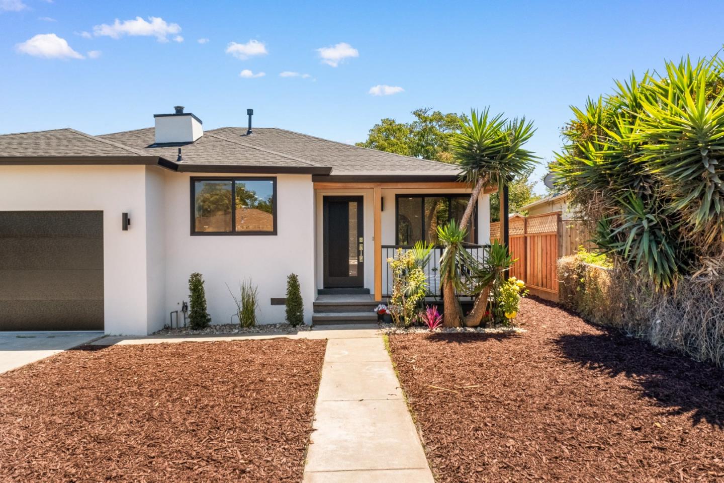 Detail Gallery Image 5 of 50 For 120 Abelia Way, East Palo Alto,  CA 94303 - 3 Beds | 2 Baths