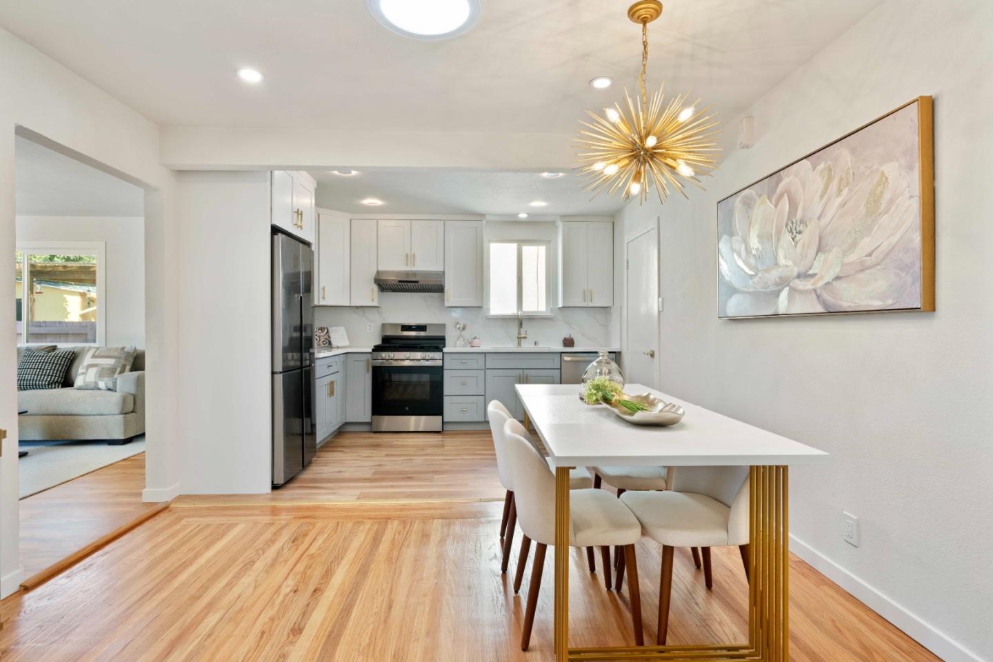 Detail Gallery Image 14 of 57 For 455 Lloyd Ave, San Leandro,  CA 94578 - 3 Beds | 2 Baths