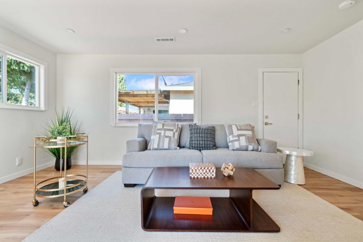 Detail Gallery Image 33 of 57 For 455 Lloyd Ave, San Leandro,  CA 94578 - 3 Beds | 2 Baths