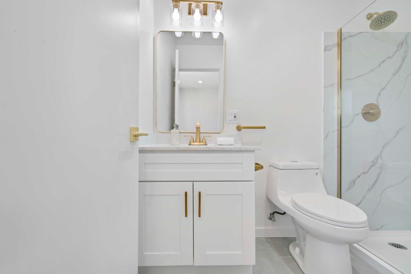 Detail Gallery Image 41 of 57 For 455 Lloyd Ave, San Leandro,  CA 94578 - 3 Beds | 2 Baths
