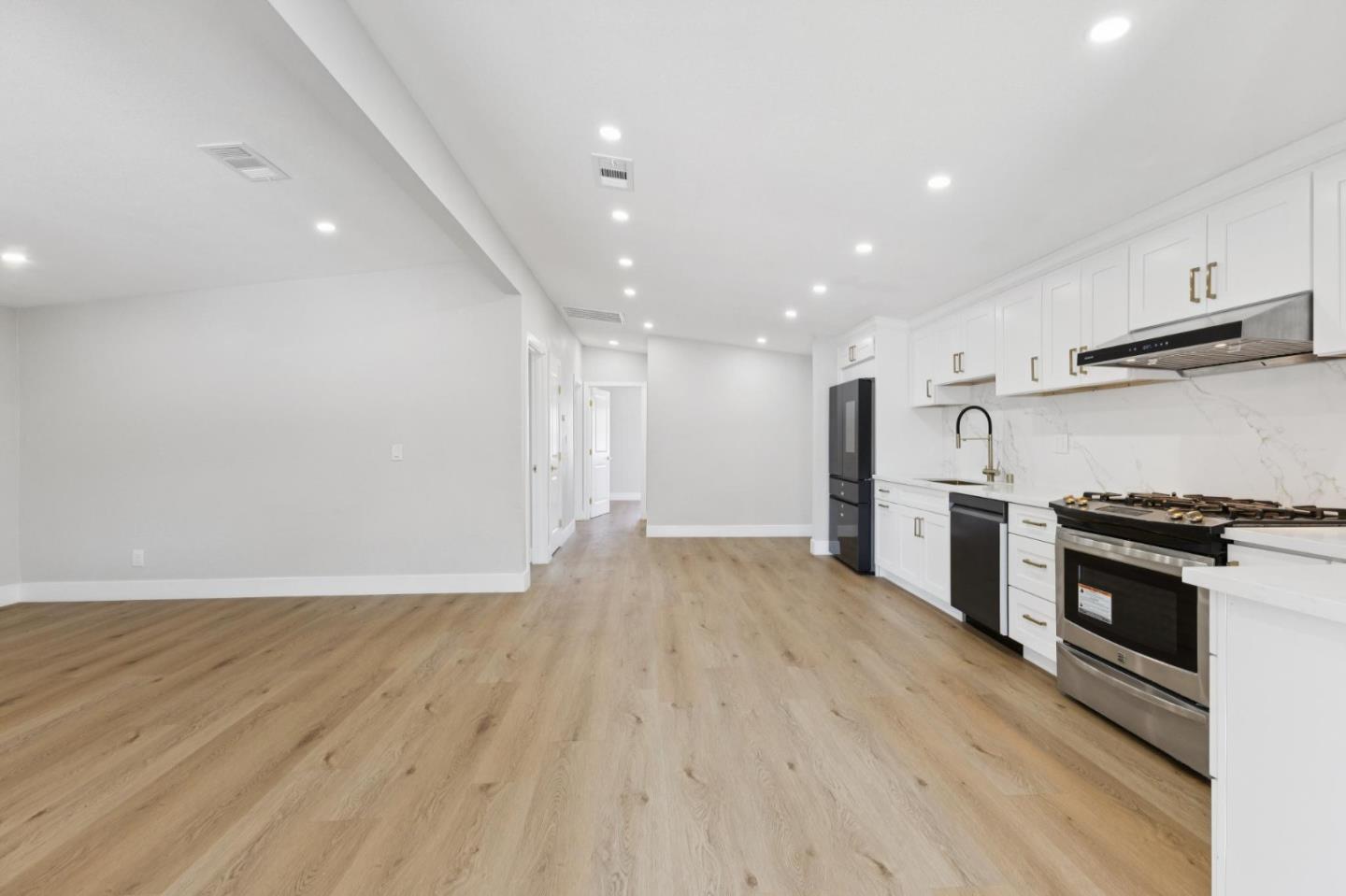 Detail Gallery Image 12 of 44 For 4412 Millard Ave, Fremont,  CA 94538 - 4 Beds | 2 Baths