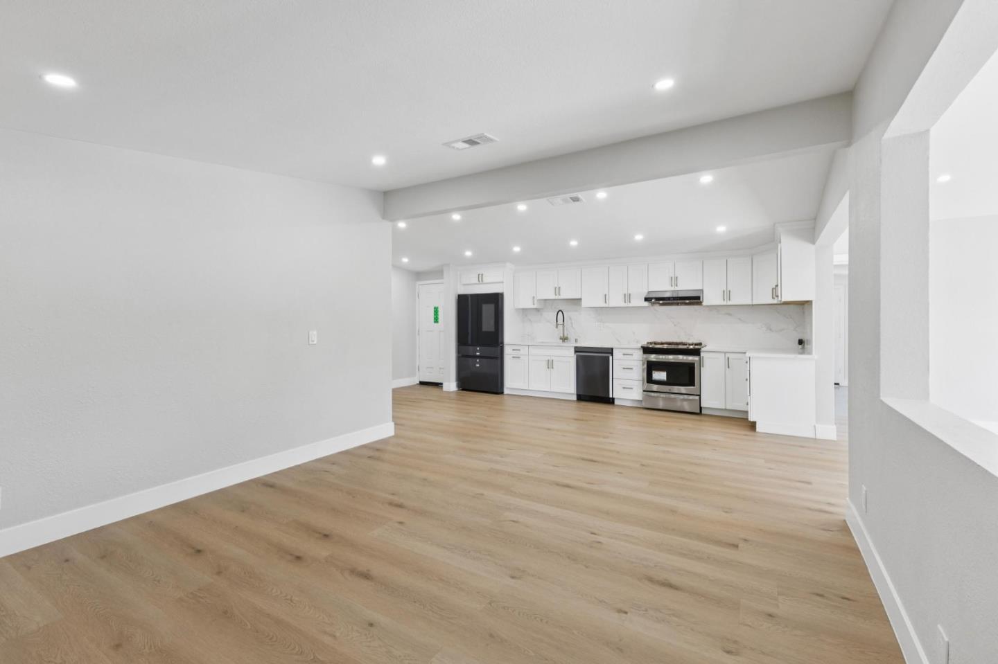 Detail Gallery Image 17 of 44 For 4412 Millard Ave, Fremont,  CA 94538 - 4 Beds | 2 Baths