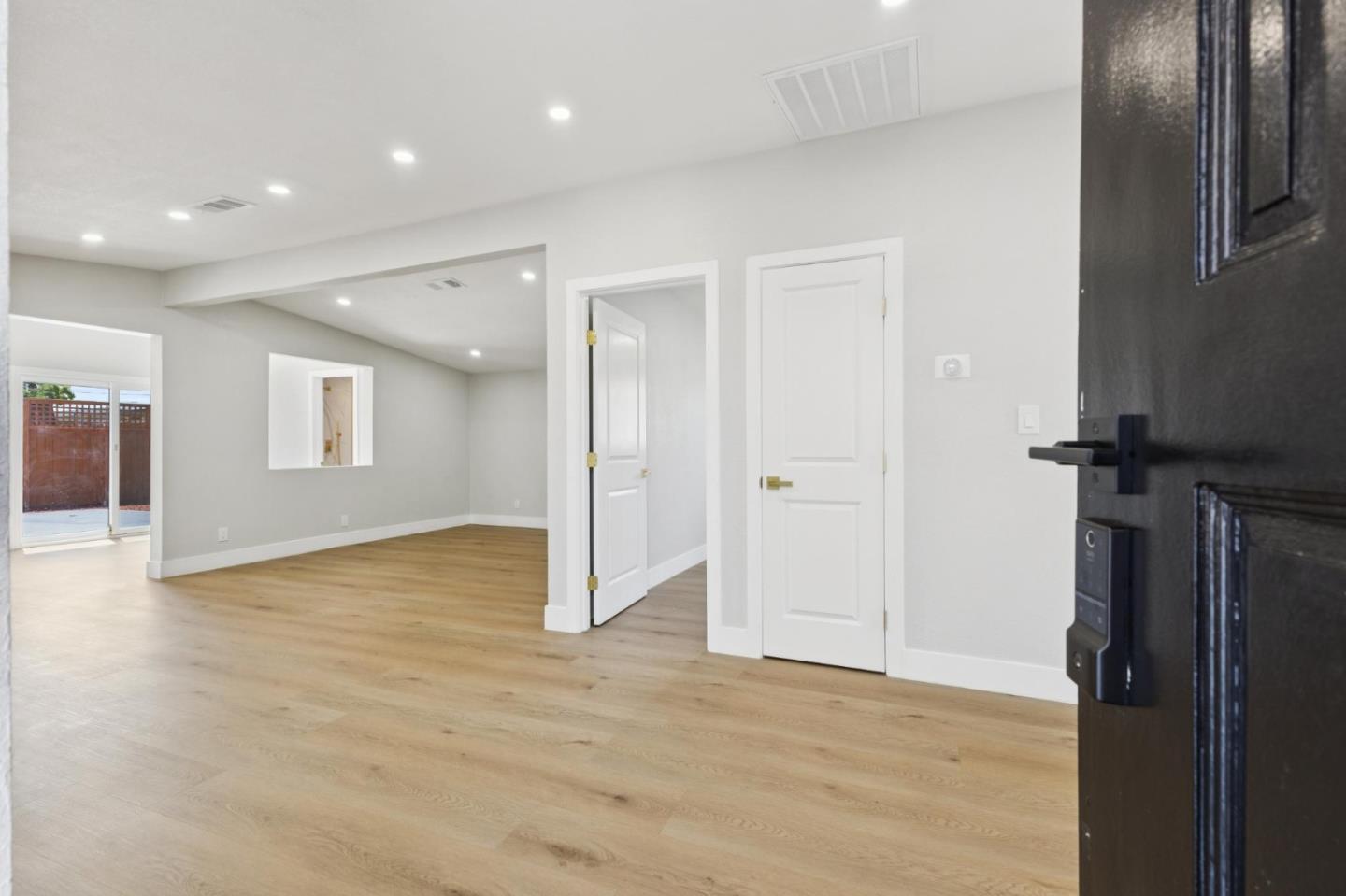 Detail Gallery Image 6 of 44 For 4412 Millard Ave, Fremont,  CA 94538 - 4 Beds | 2 Baths