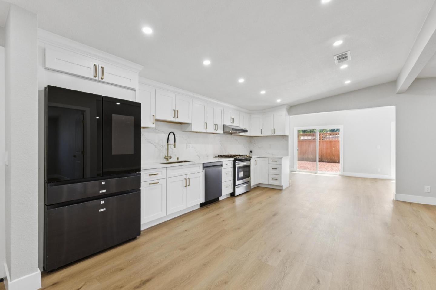 Detail Gallery Image 8 of 44 For 4412 Millard Ave, Fremont,  CA 94538 - 4 Beds | 2 Baths