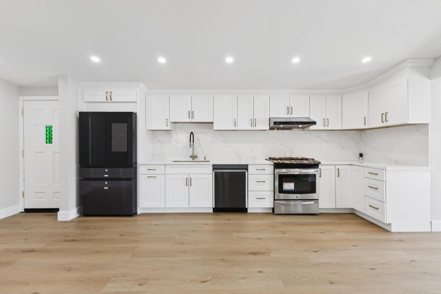 Detail Gallery Image 9 of 44 For 4412 Millard Ave, Fremont,  CA 94538 - 4 Beds | 2 Baths
