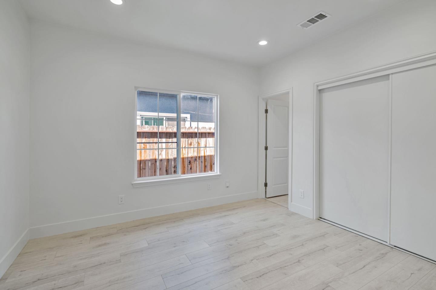 Detail Gallery Image 12 of 46 For 3405 E Hills Dr, San Jose,  CA 95127 - 7 Beds | 6 Baths