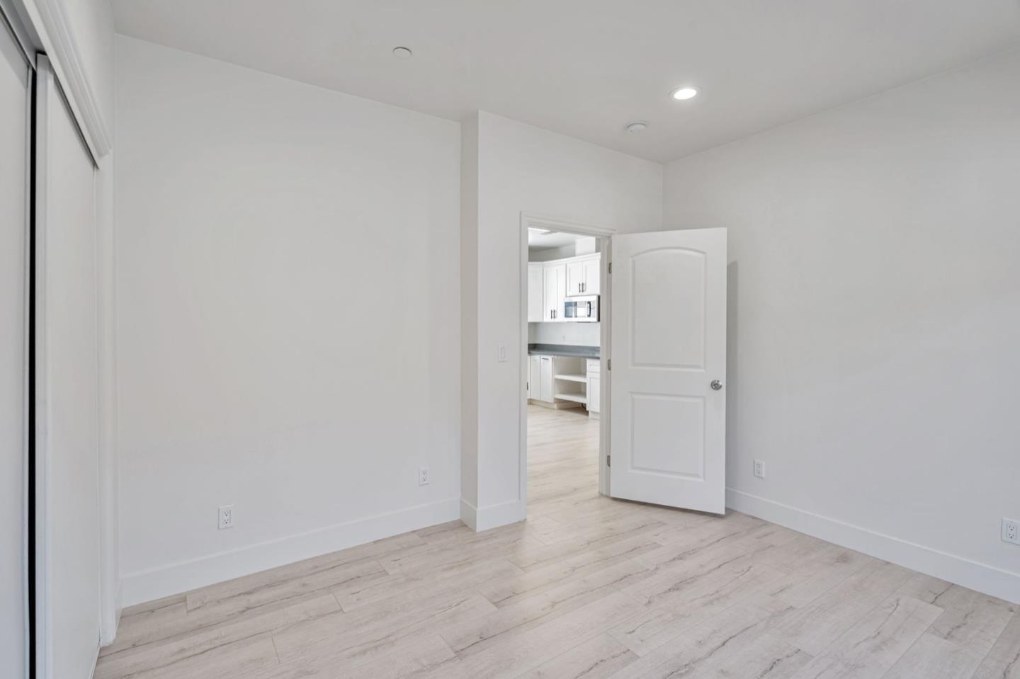 Detail Gallery Image 13 of 46 For 3405 E Hills Dr, San Jose,  CA 95127 - 7 Beds | 6 Baths