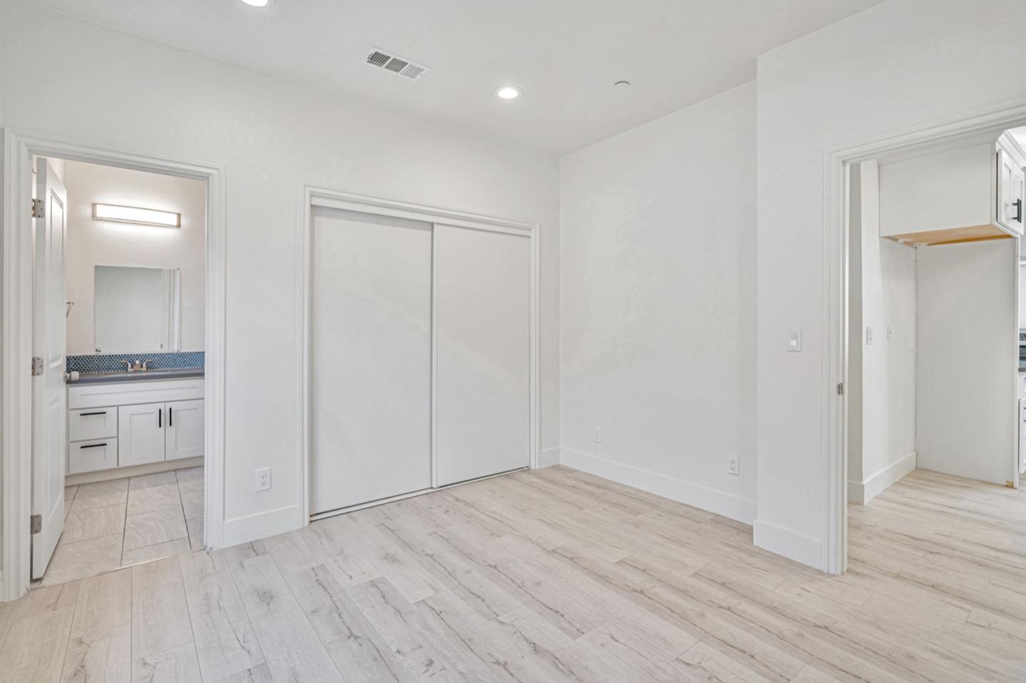 Detail Gallery Image 14 of 46 For 3405 E Hills Dr, San Jose,  CA 95127 - 7 Beds | 6 Baths