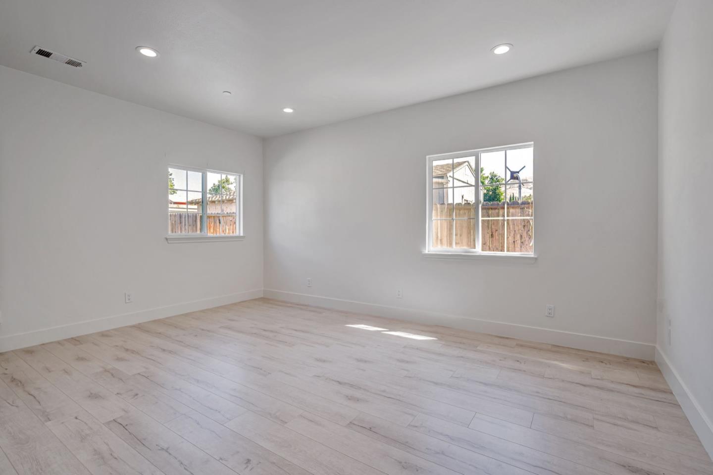 Detail Gallery Image 22 of 46 For 3405 E Hills Dr, San Jose,  CA 95127 - 7 Beds | 6 Baths