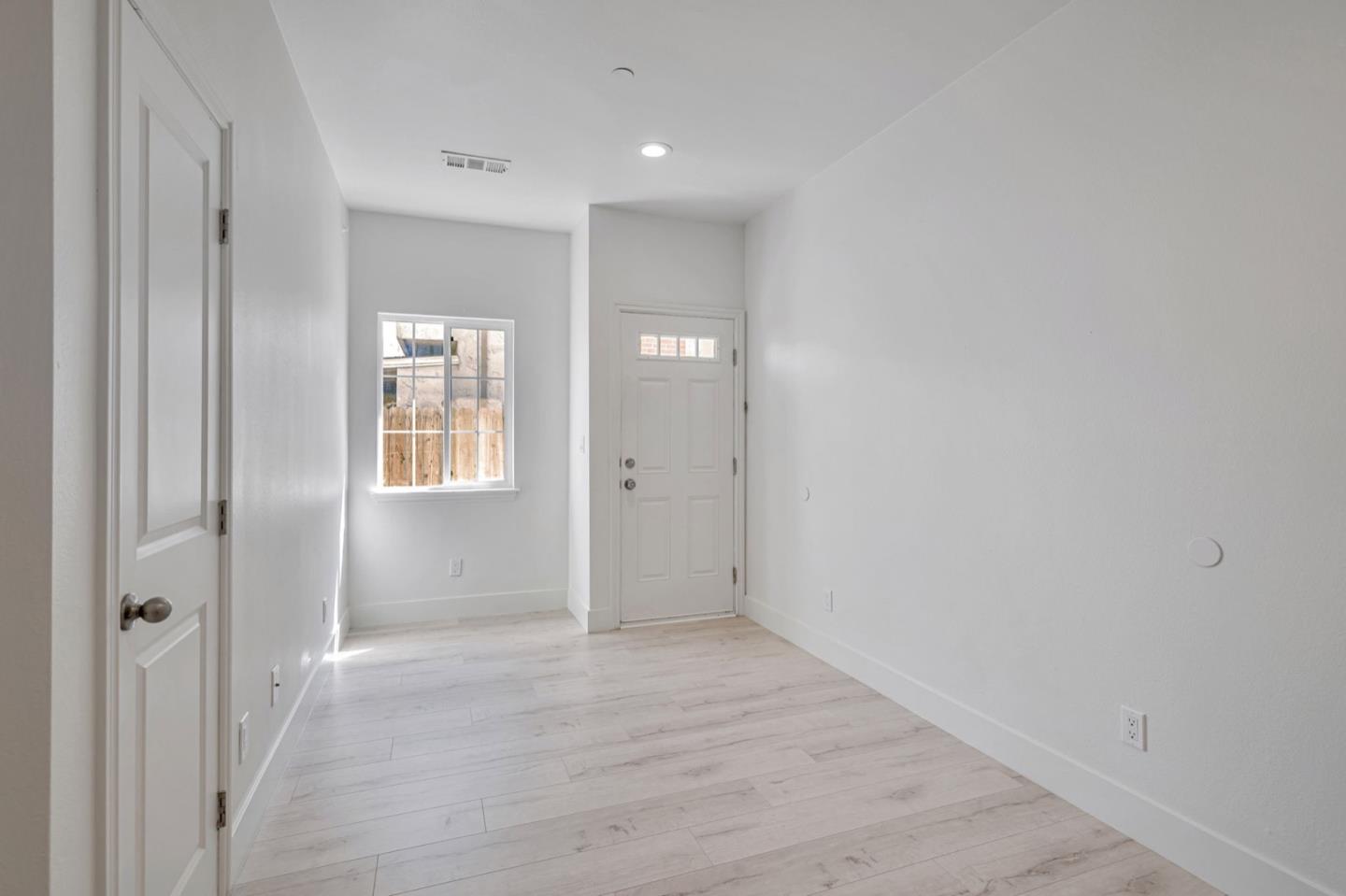 Detail Gallery Image 28 of 46 For 3405 E Hills Dr, San Jose,  CA 95127 - 7 Beds | 6 Baths