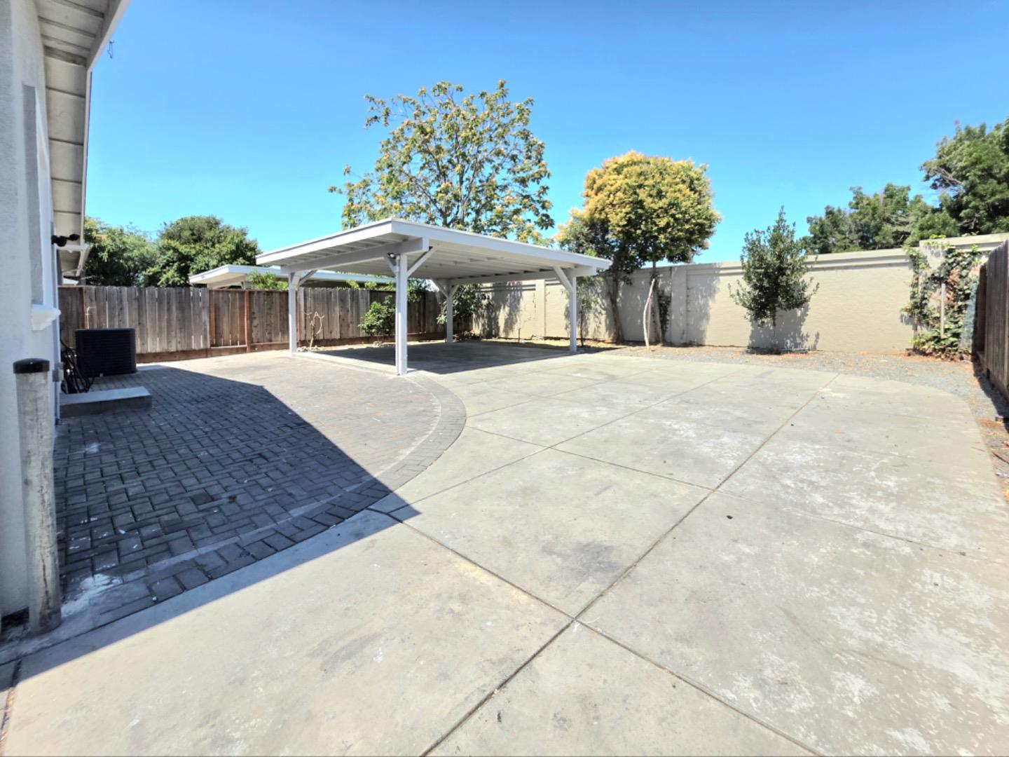 Detail Gallery Image 8 of 9 For 3405 E Hills Dr, San Jose,  CA 95127 - 7 Beds | 6 Baths